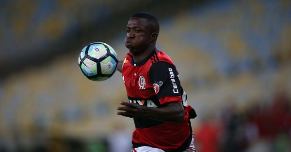 Foto: Vinicius ya ha debutado con el primer equipo del Flamengo. (EFE)
