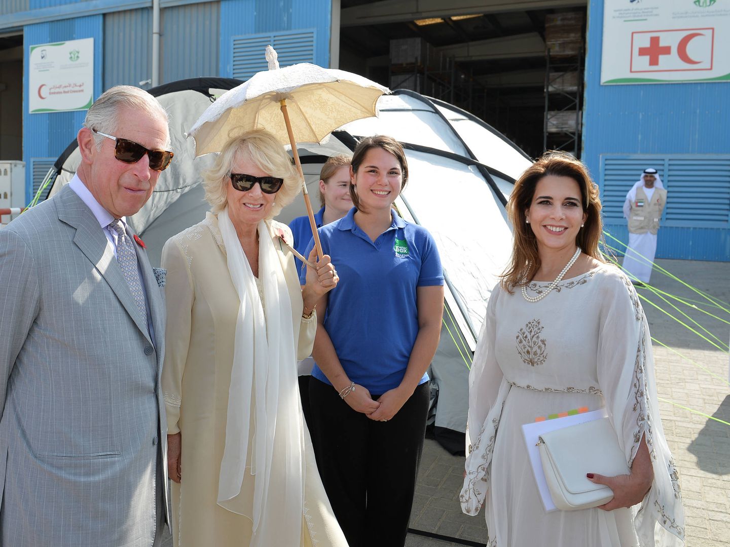 El príncipe Carlos y Camilla, junto a la princesa Haya. (Getty)