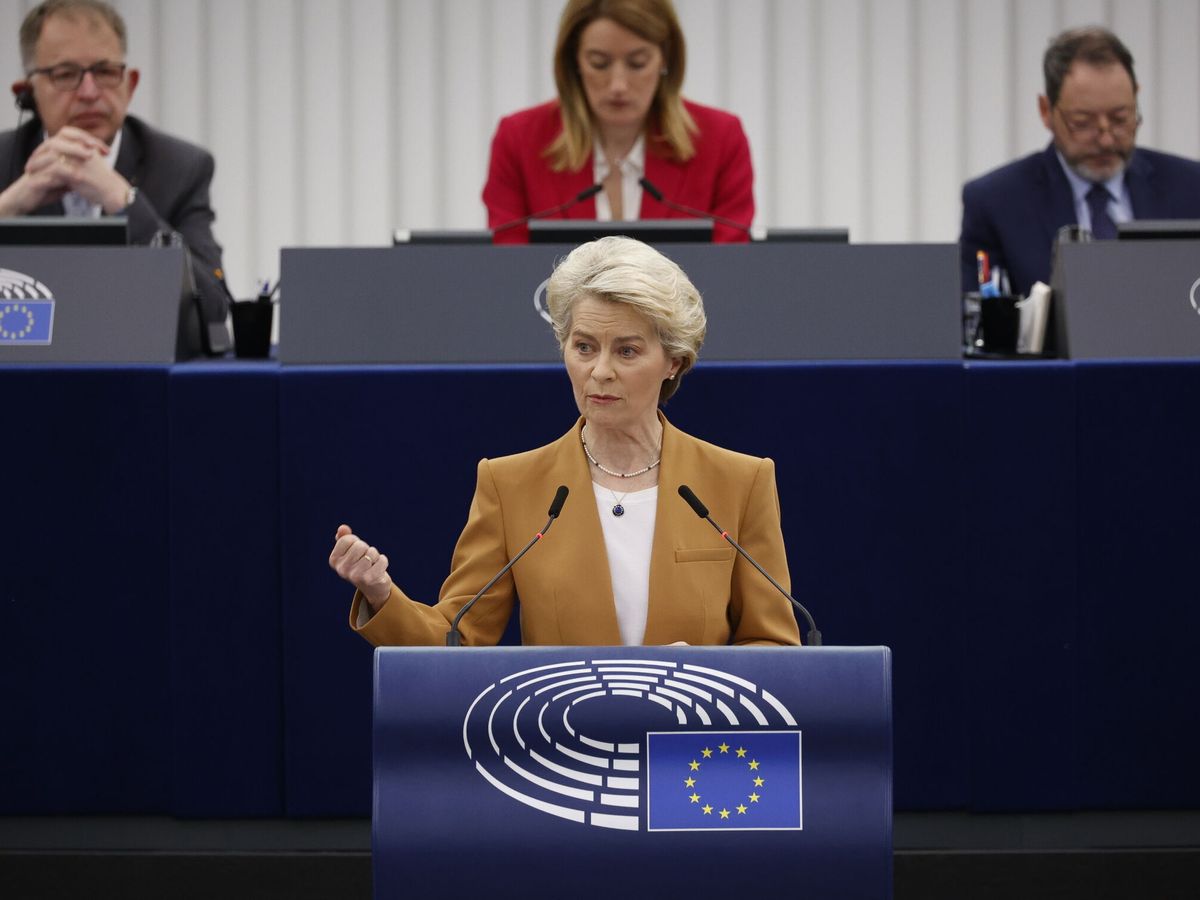 Foto: La presidenta de la Comisión Europea, Ursula von der Leyen. (EFE/Julien Warnand)
