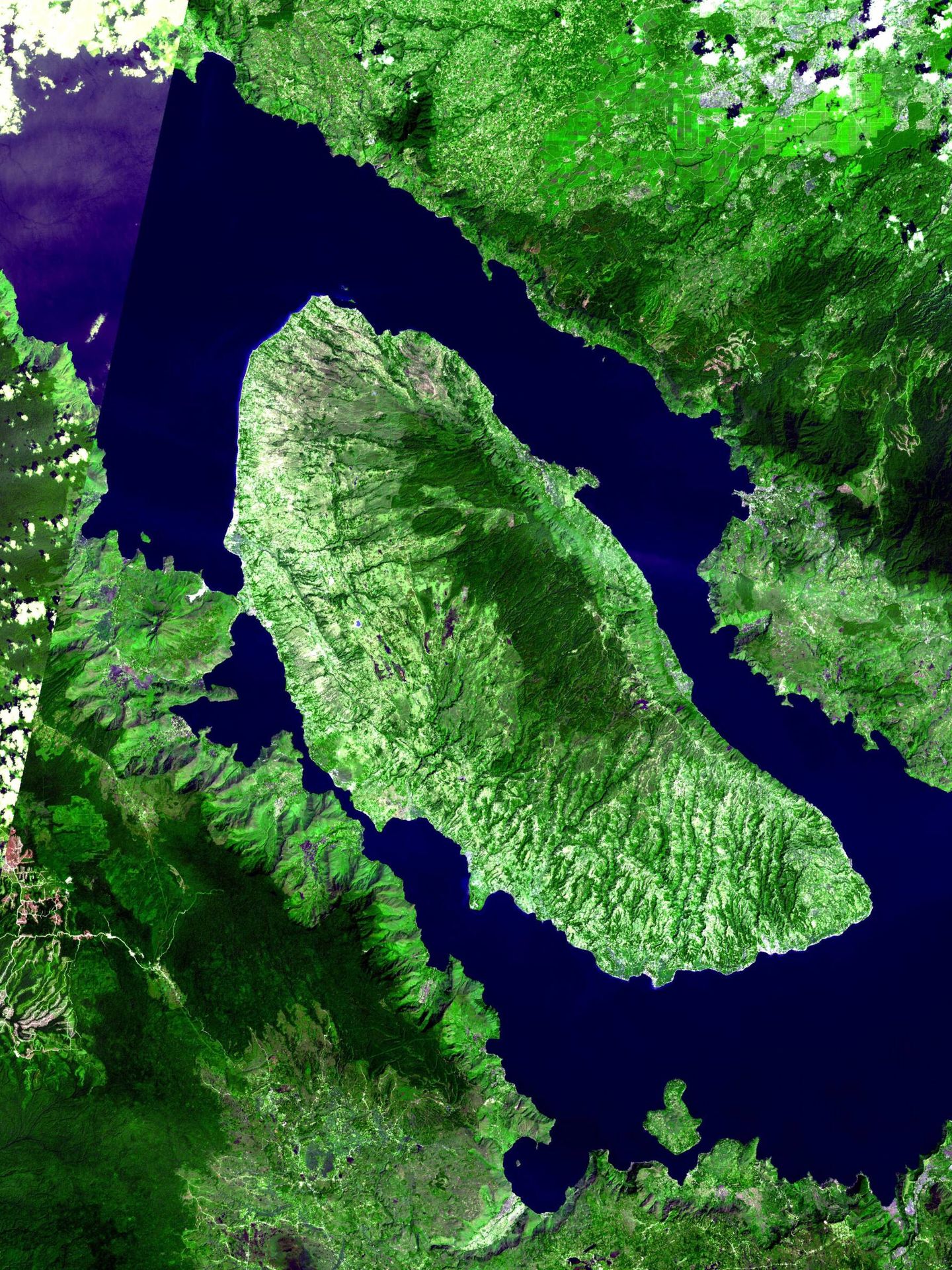 El supervolcán Toba, en Sumatra. (NASA)