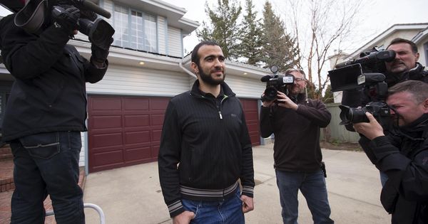 Foto: Omar Khadr, tras quedar en libertad de la cárcel de Edmonton. (REUTERS)
