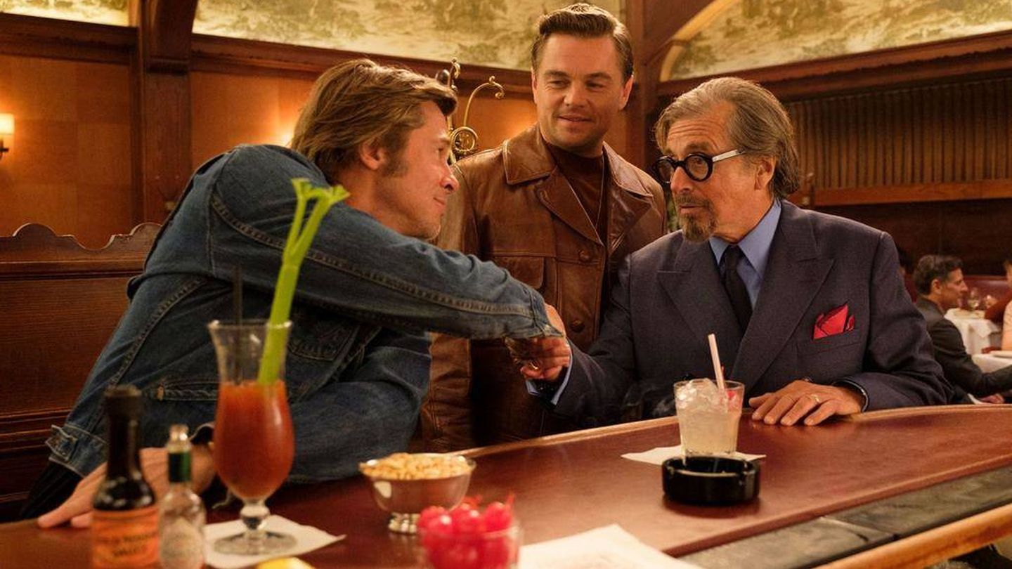 Pitt, DiCaprio y Pacino en una imagen de la película. 