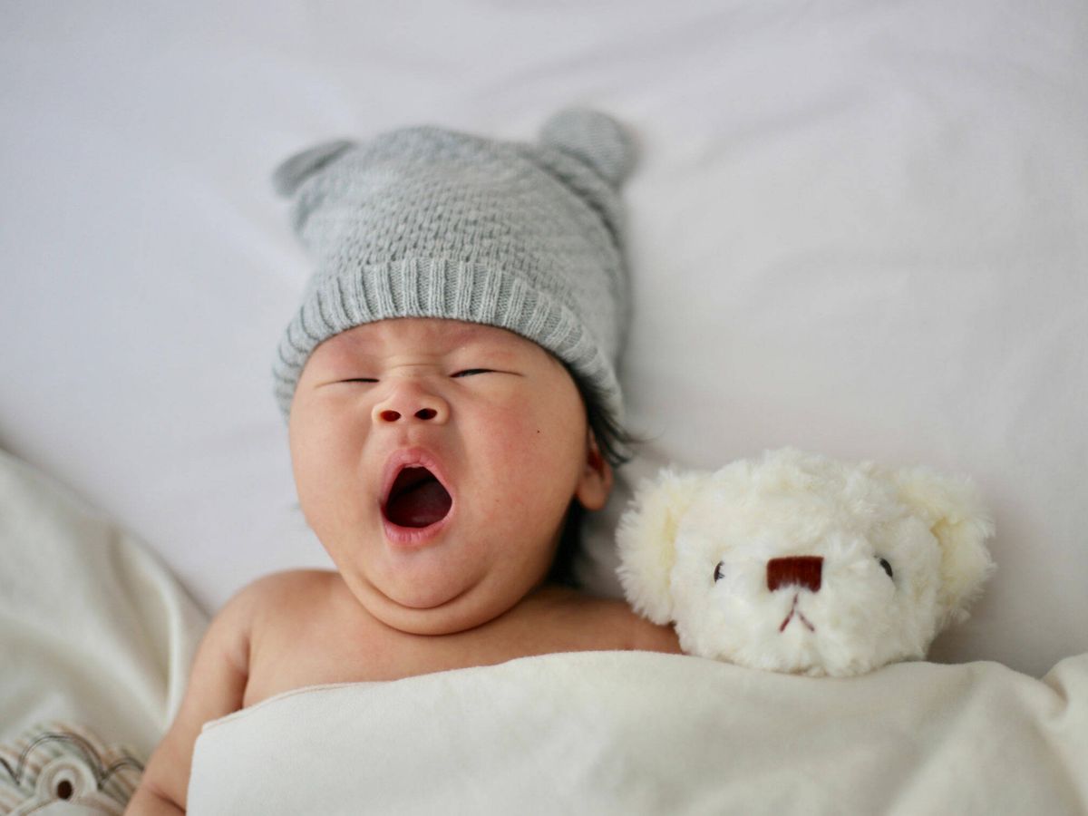Foto: La técnica del llanto controlado que puede ayudar a dormir a padres y bebés (Minnie Zhou para Unsplash)
