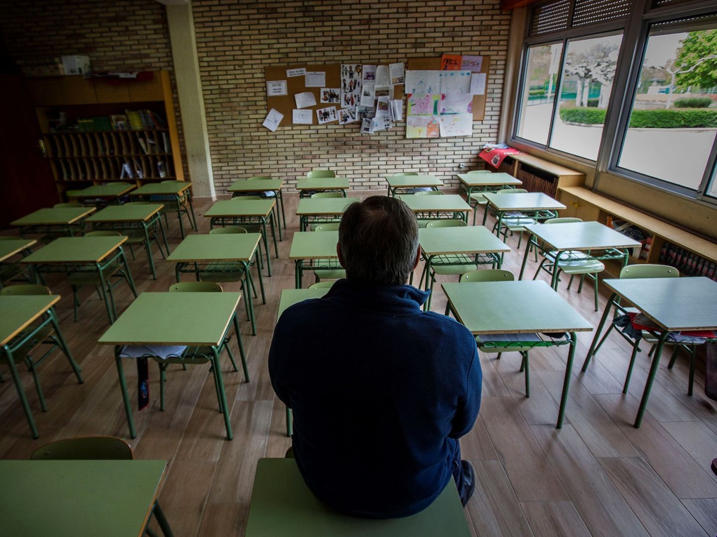 Un aula vacía en un centro educativo. (EFE)