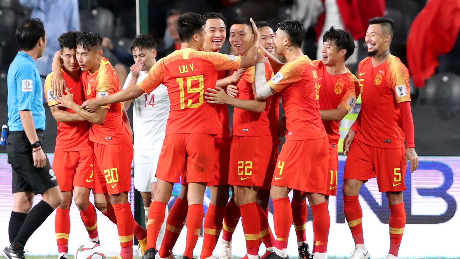 Foto: La selección de China celebrando un gol frente a Filipinas. (Reuters)