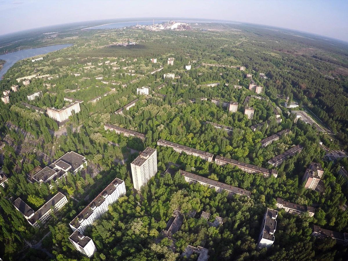 Foto: Vista aérea de Prypiat, donde residían los trabajadores de Chernóbil. (DMAX)