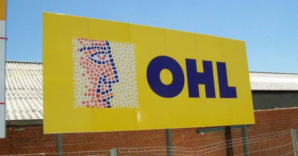 Foto: Valla publicitaria con el logo de OHL. (EFE)