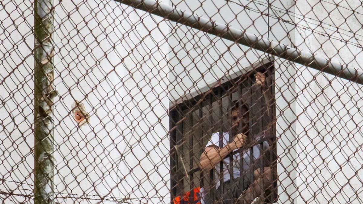 El opositor Leopoldo López desde la cárcel: "¡Me están torturando! ¡Denuncien!"