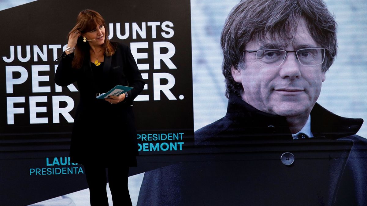 Puigdemont pidió a Borràs apartarse del Govern y ejercer la presidencia del Parlament