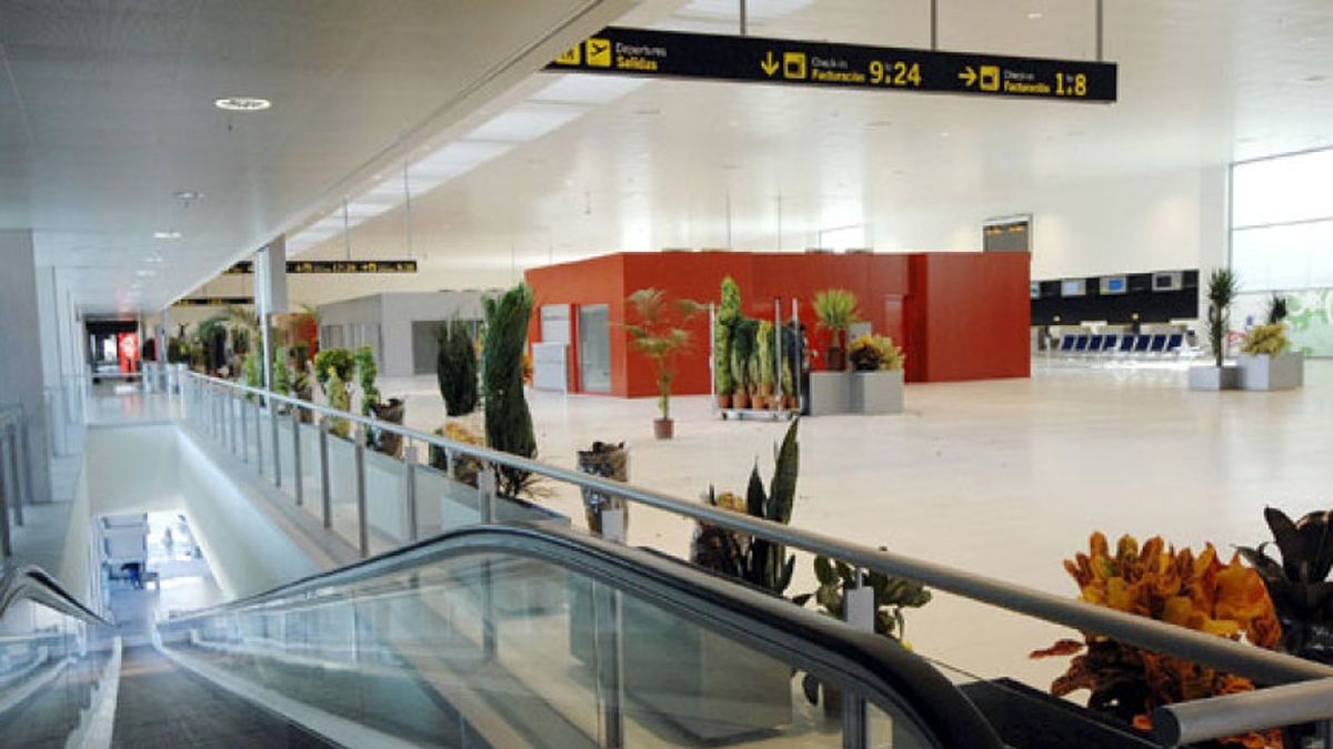 De 4.000 millones a 600: el aeropuerto de Ciudad Real cada día vale menos