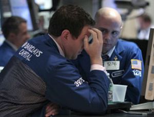 El paro de EEUU machaca a los mercados en Wall Street
