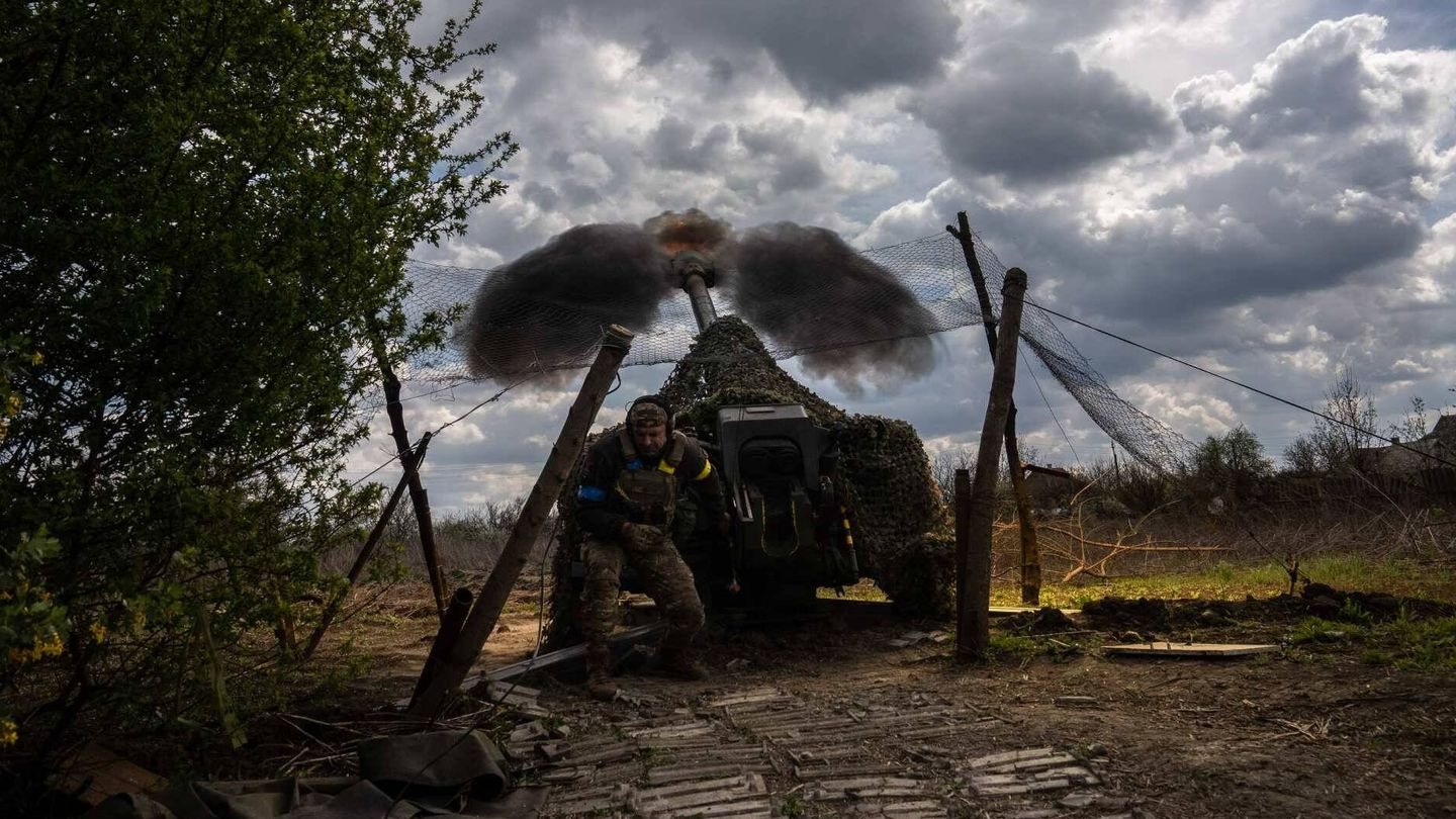Ucrania, necesitada de munición para sostener el avance ruso (F. T.)