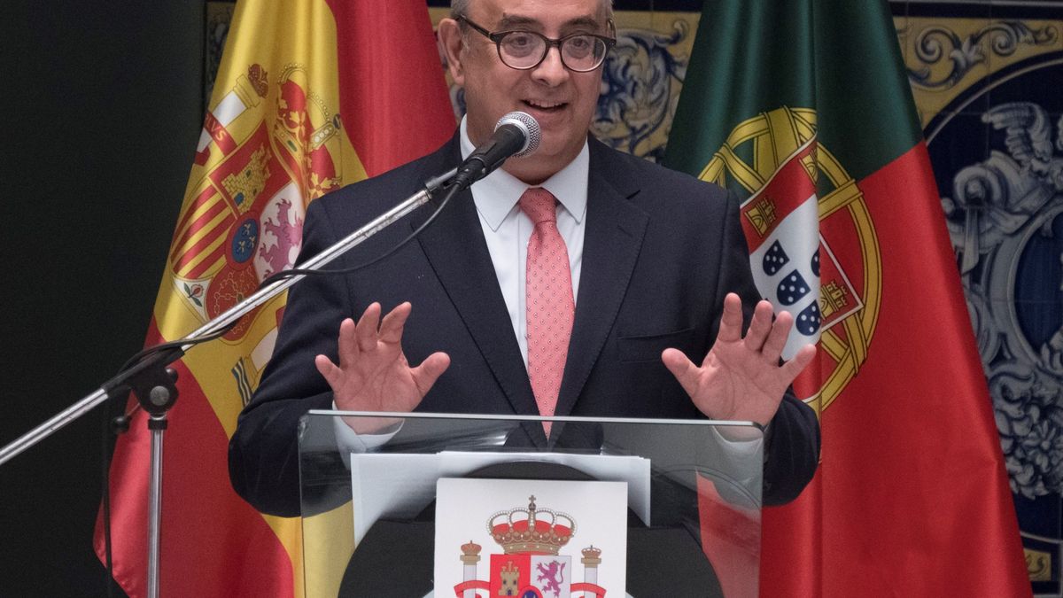 Dimite el ministro de Defensa de Portugal tras un robo de armamento