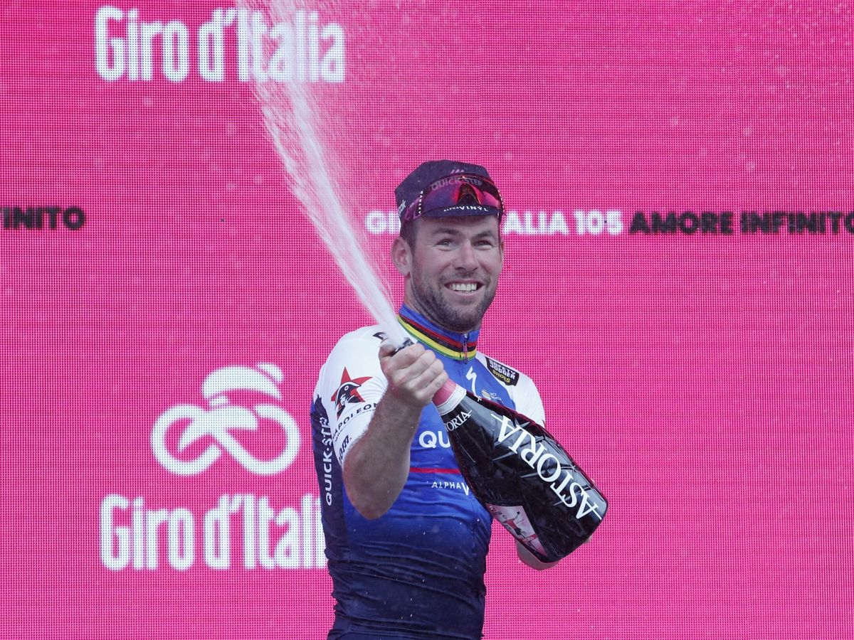 Foto: Cavendish ha sido el ganador de la etapa del Giro. (Reuters/Bernardett Szabo)