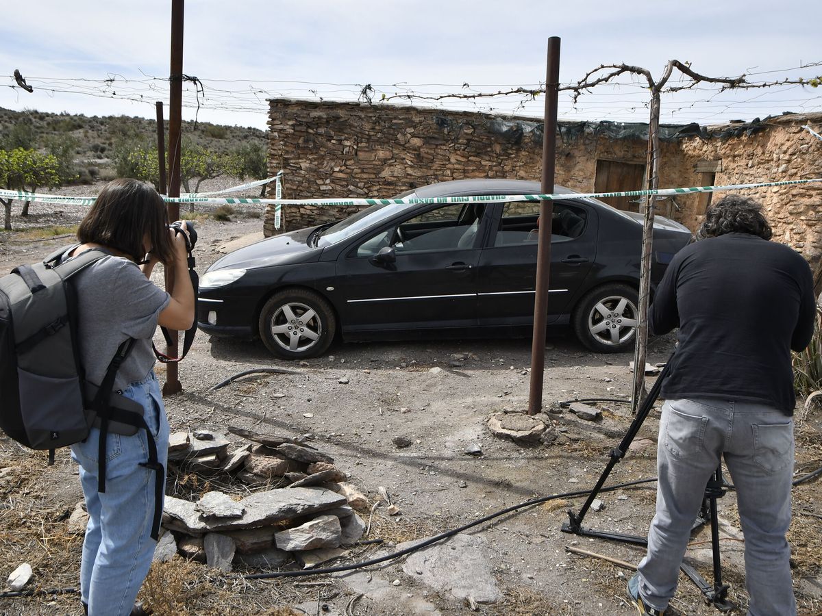 Foto: La fina de Las Alcubillas en Gérgal (Almeria), donde aparecieron los cuerpos. (EFE/Carlos Barba)