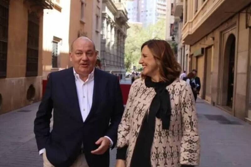 Foto de Un edil del PP participó en la Junta que amplió las plazas de la oposición de sus hijos 