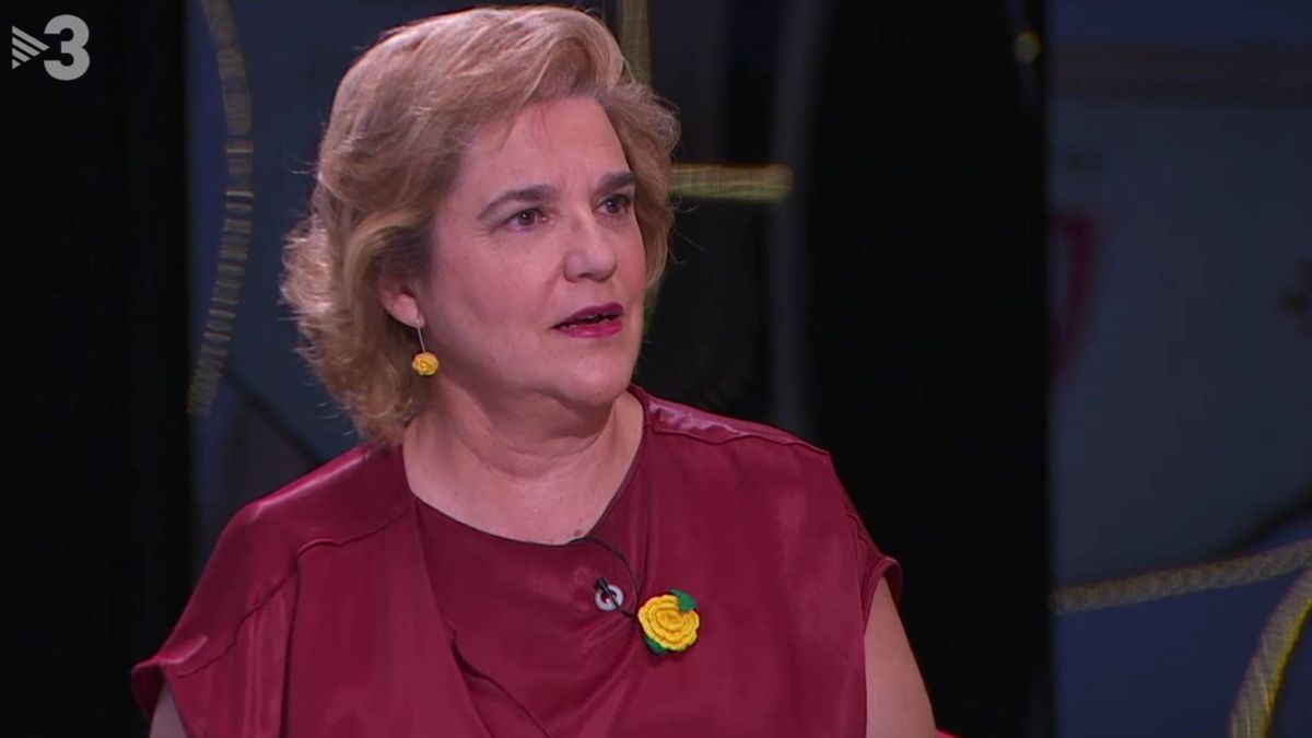 Pilar Rahola se viste de rojo PSOE en TV3 para poner una condición a Pedro Sánchez