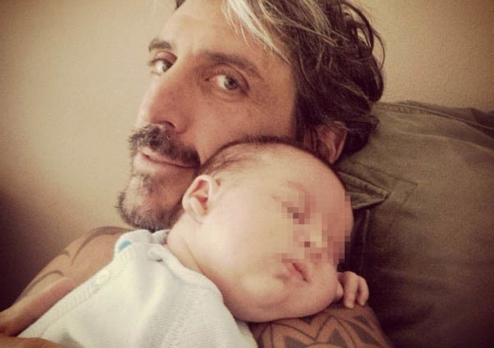 Foto: Alfonso de Borbón junto a su hijo. (Instagram Eugenia Silva)
