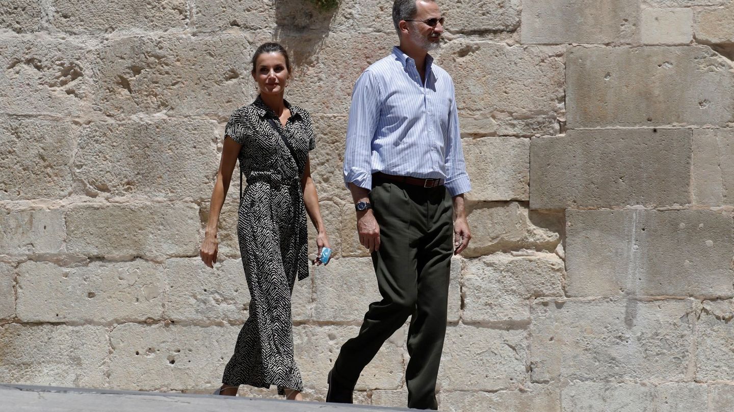 El rey Felipe VI y la reina Letizia, en Cuenca. (EFE)