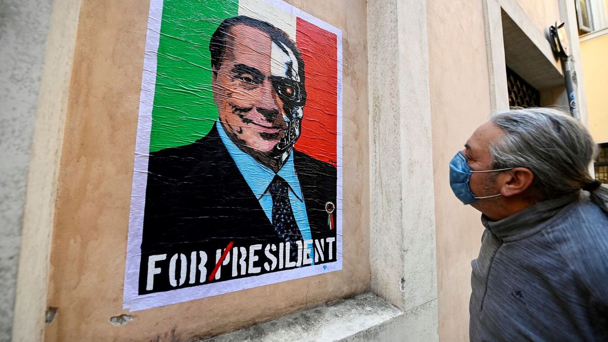 Silvio Berlusconi ingresa en un hospital de Milán por una infección