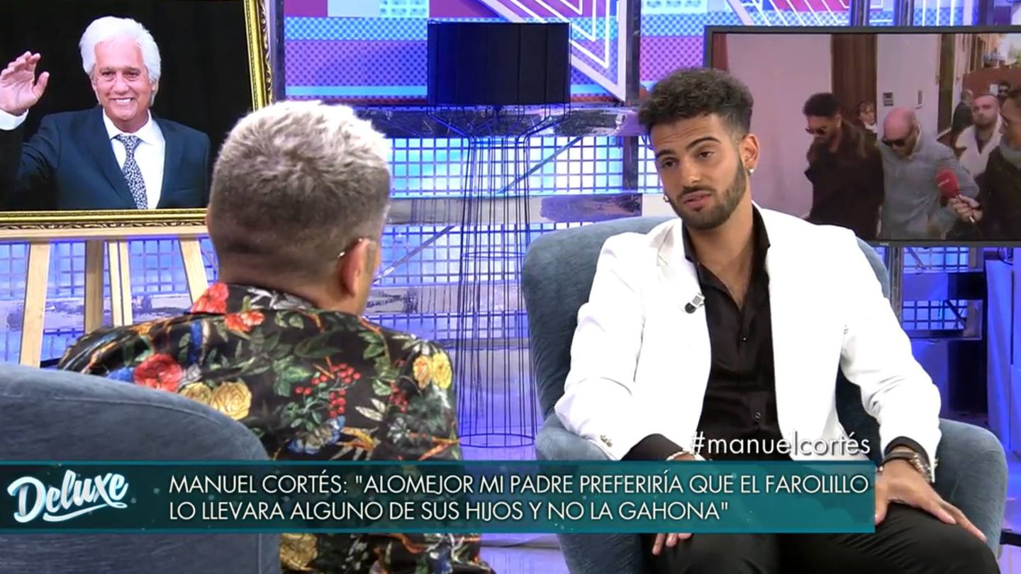 Jorge Javier Vázquez con Manuel Cortés, en 'Sábado Deluxe'. (Telecinco)