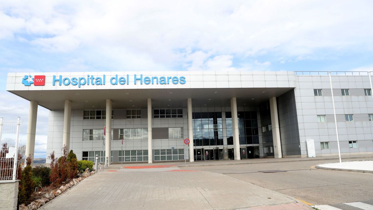Pabellones vacíos en los últimos hospitales de Madrid mientras Ifema asume el Covid-19