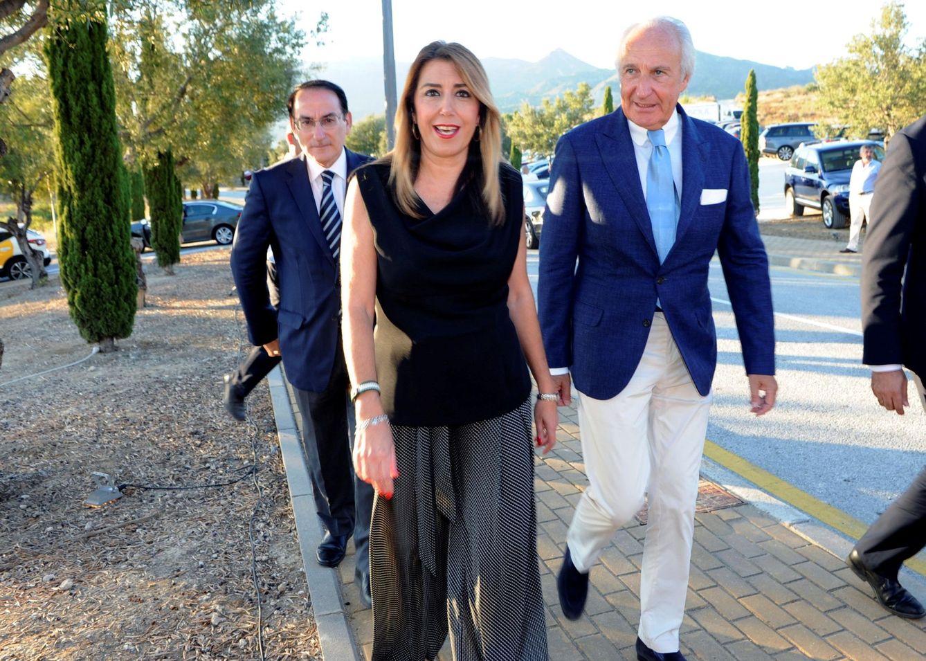 Susana Díaz, junto Ricardo Arranz durante la colocación de la primera piedra del Four Seasons en Marbella. (EFE)