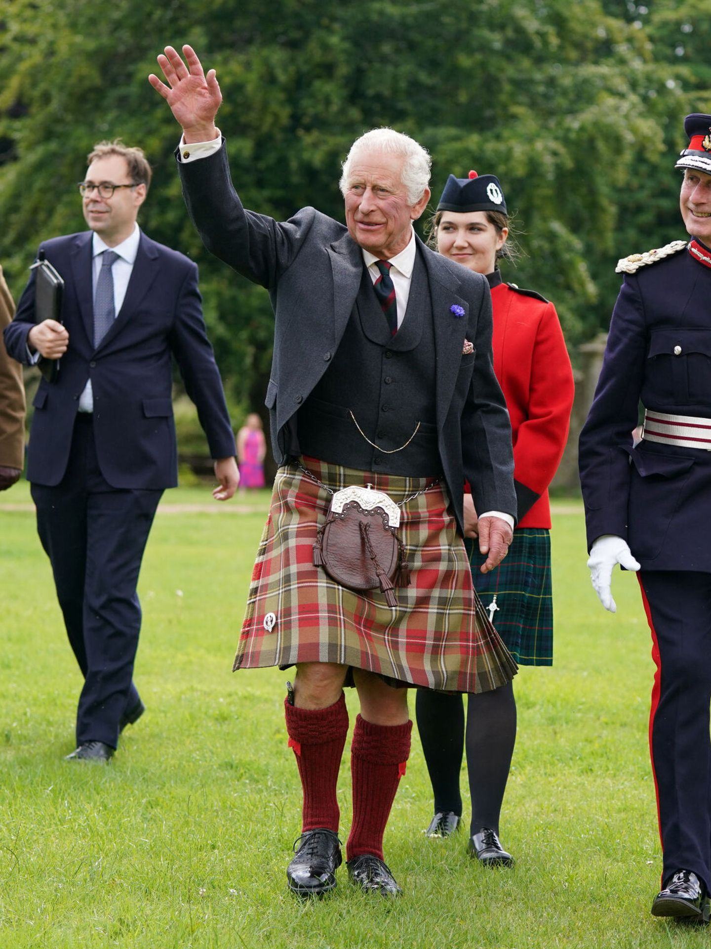 El rey Carlos III visita Kinneil House. (Reuters/Pool/Andrew Milligan)
