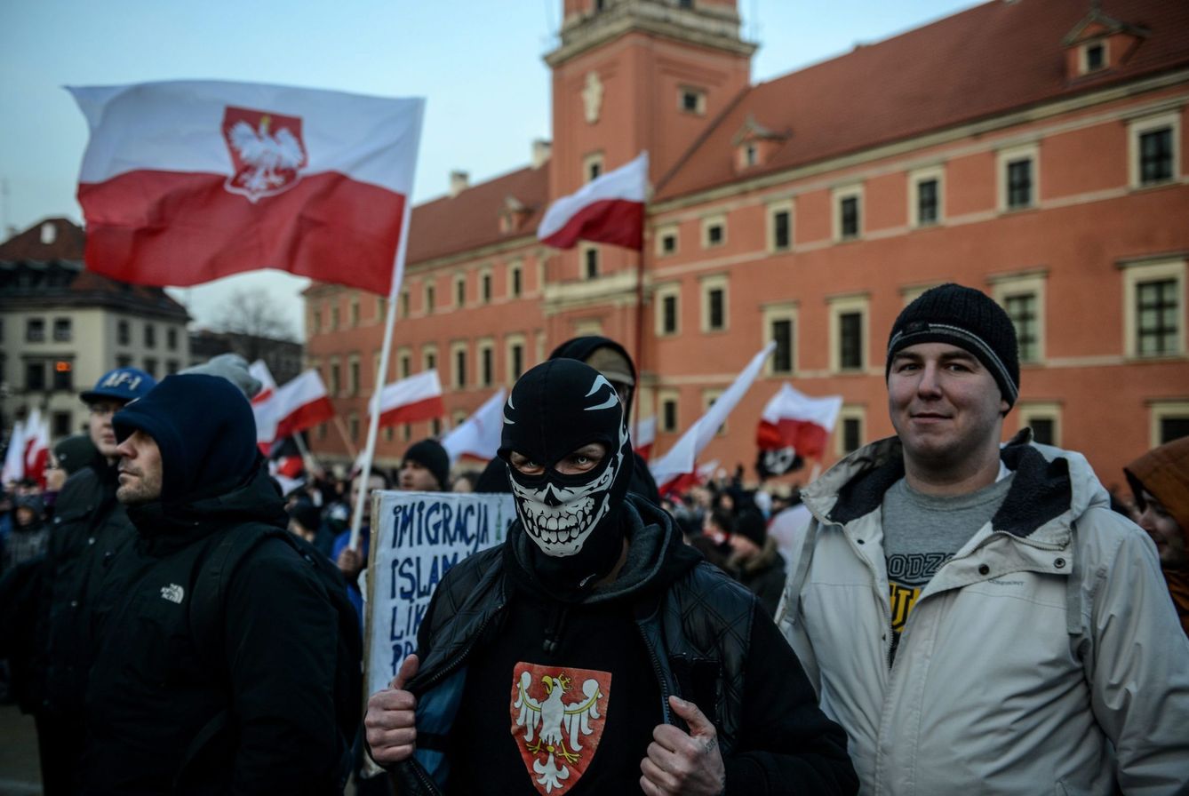 Activistas antiinmigración y ultranacionalistas se manifiestan en Varsovia. (Reuters)