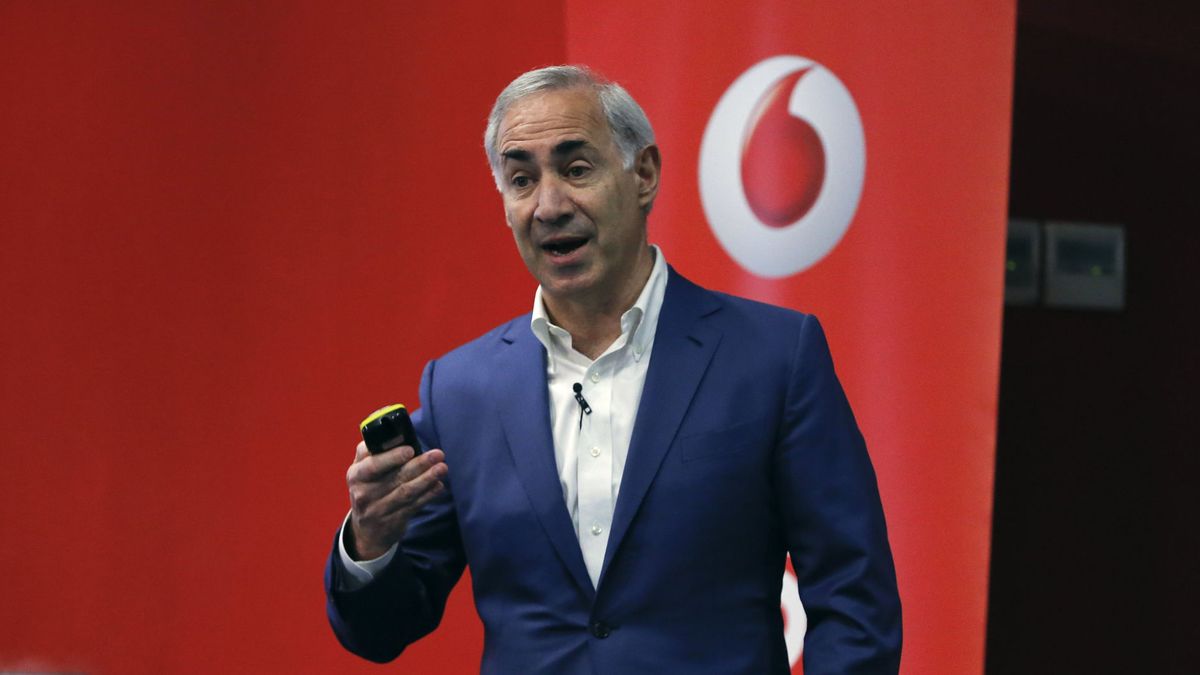 Vodafone declara la guerra a Telefónica y obliga a echar a 600 empleados de Indra