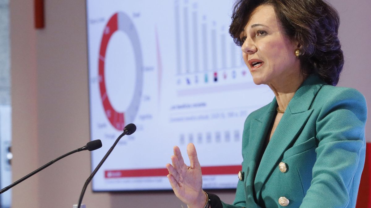 Los bancos aceleran para 'robar' clientes al Santander ante la llegada de más comisiones