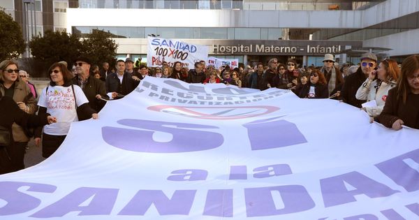 Foto: Manifestación en favor de la sanidad pública en Madrid. (EFE)