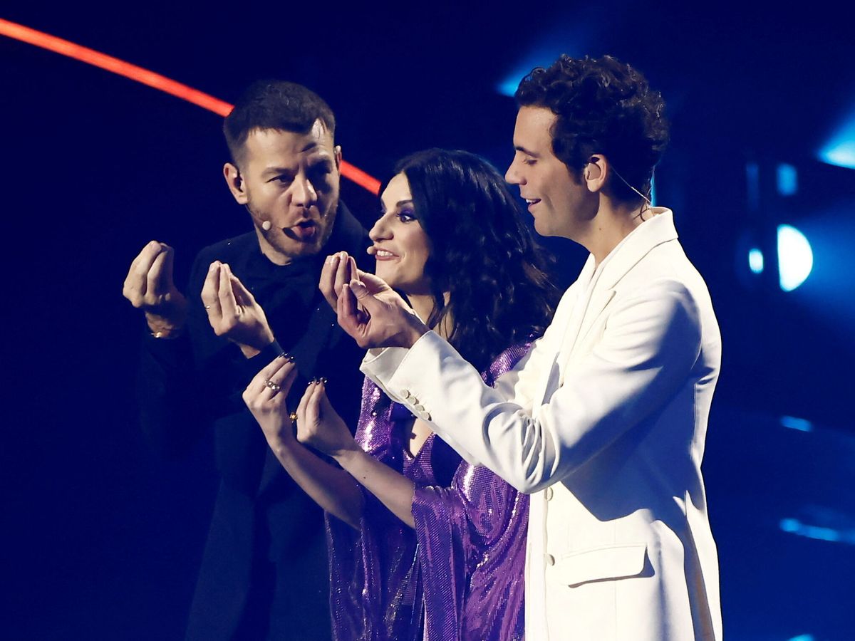 Foto: Los presentadores de Eurovisión 2022. (Reuters/Yara Nardi)