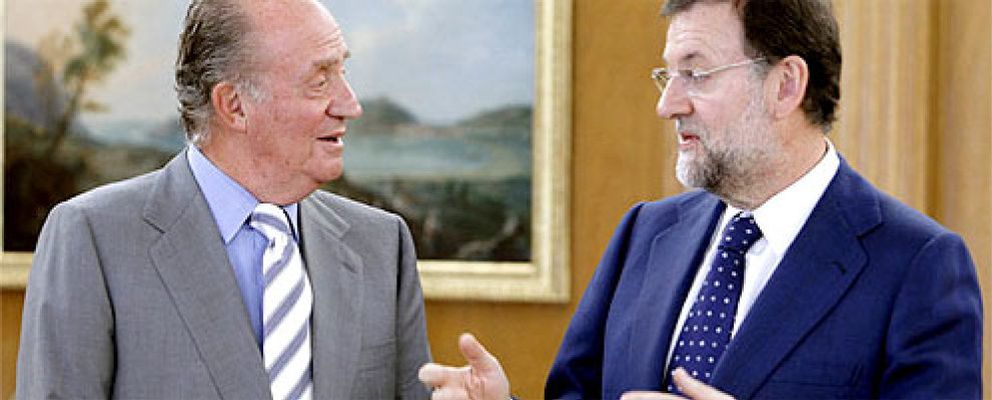 Foto: El PP llamó al Rey para expresarle su enfado por marginar a Rajoy del pacto anticrisis