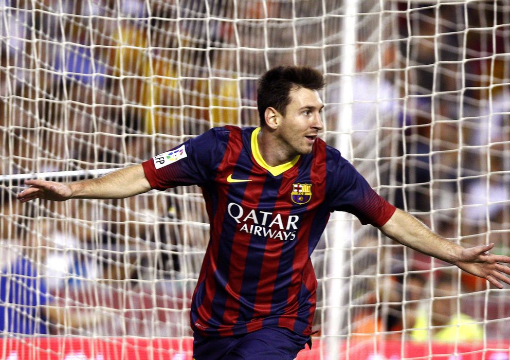 Foto: El argentino Leo Messi celebra uno de sus tres goles ante el Valencia.