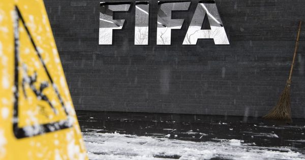 Foto: Logotipo de la FIFA en su sede en Zúrich (Suiza). (EFE)