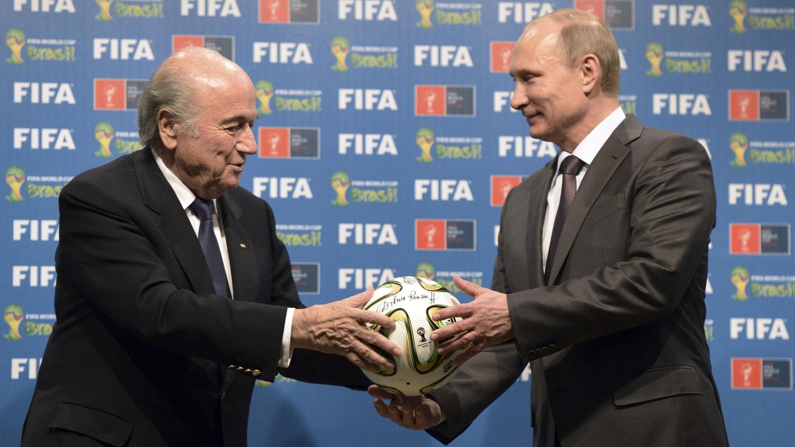 Foto: Blatter dice que en 40 años no ha visto una país organizador tan cumplidor con los plazos (Reuters)