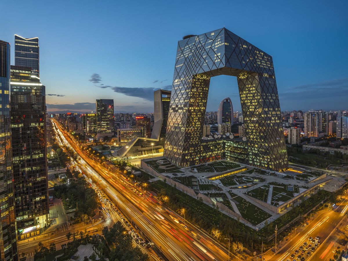 Foto: El Distrito Central de negocios de Pekín por la noche. (iStock)