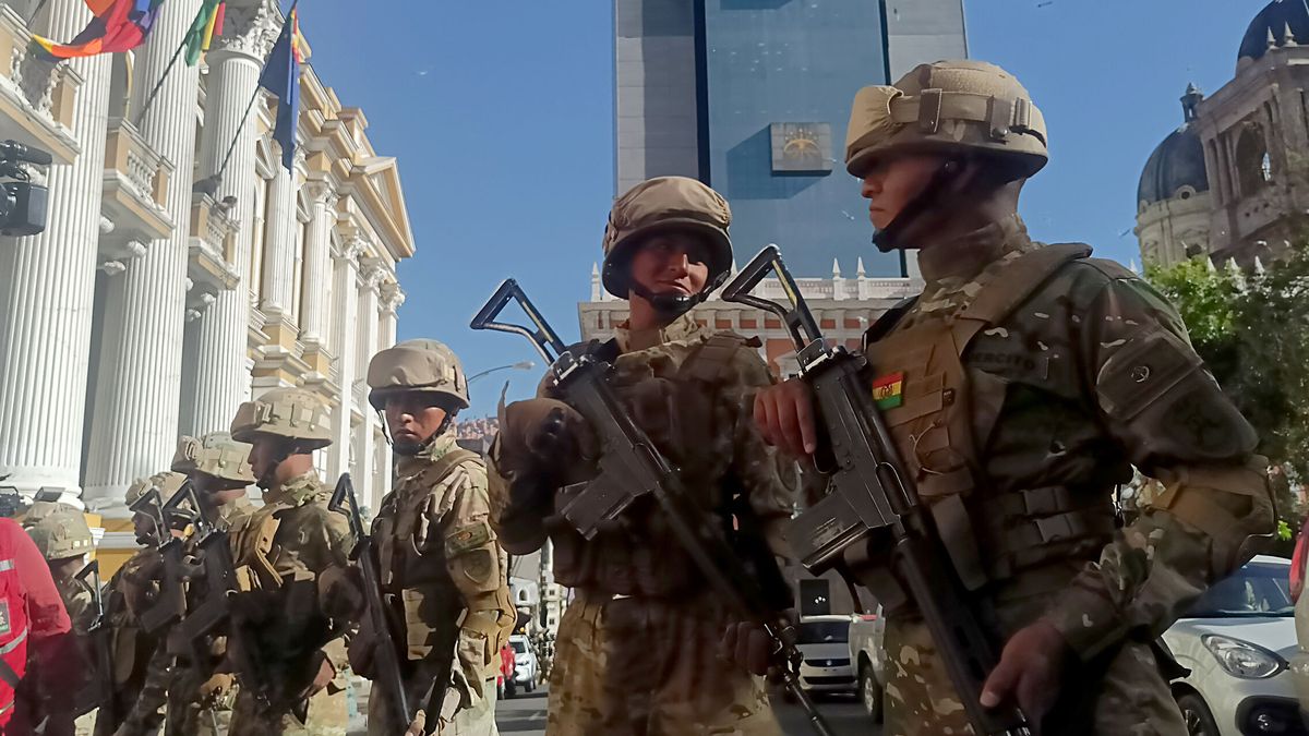 Los militares se repliegan tras un aparente intento de golpe de Estado en Bolivia