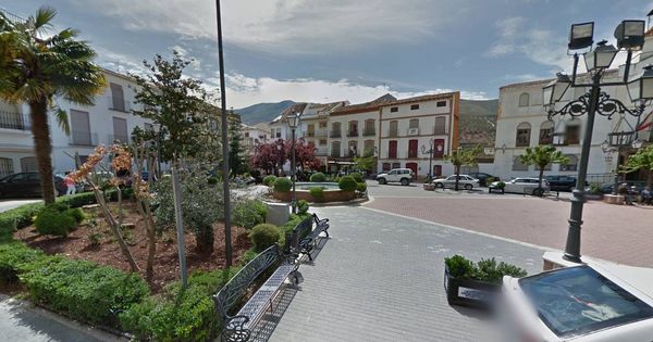 Foto: Plaza de la Constitución de Valdepeñas (Jaén). (Google Maps)