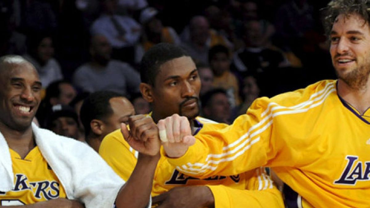 Los Lakers consiguen su décima victoria consecutiva