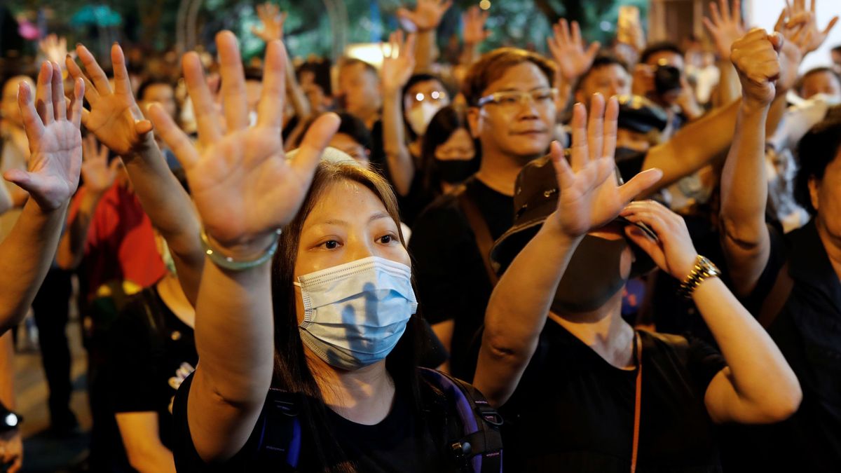 Hong Kong prohíbe protestas programadas para el 1 de octubre, día nacional de China