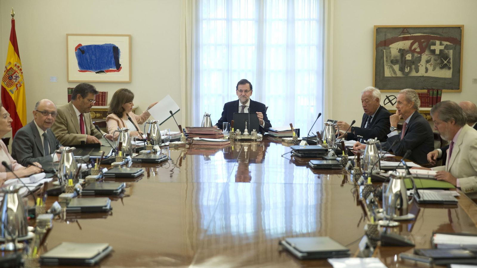 Foto: Consejo de Ministros junto con el presidente del Gobierno, Mariano Rajoy. (EFE)