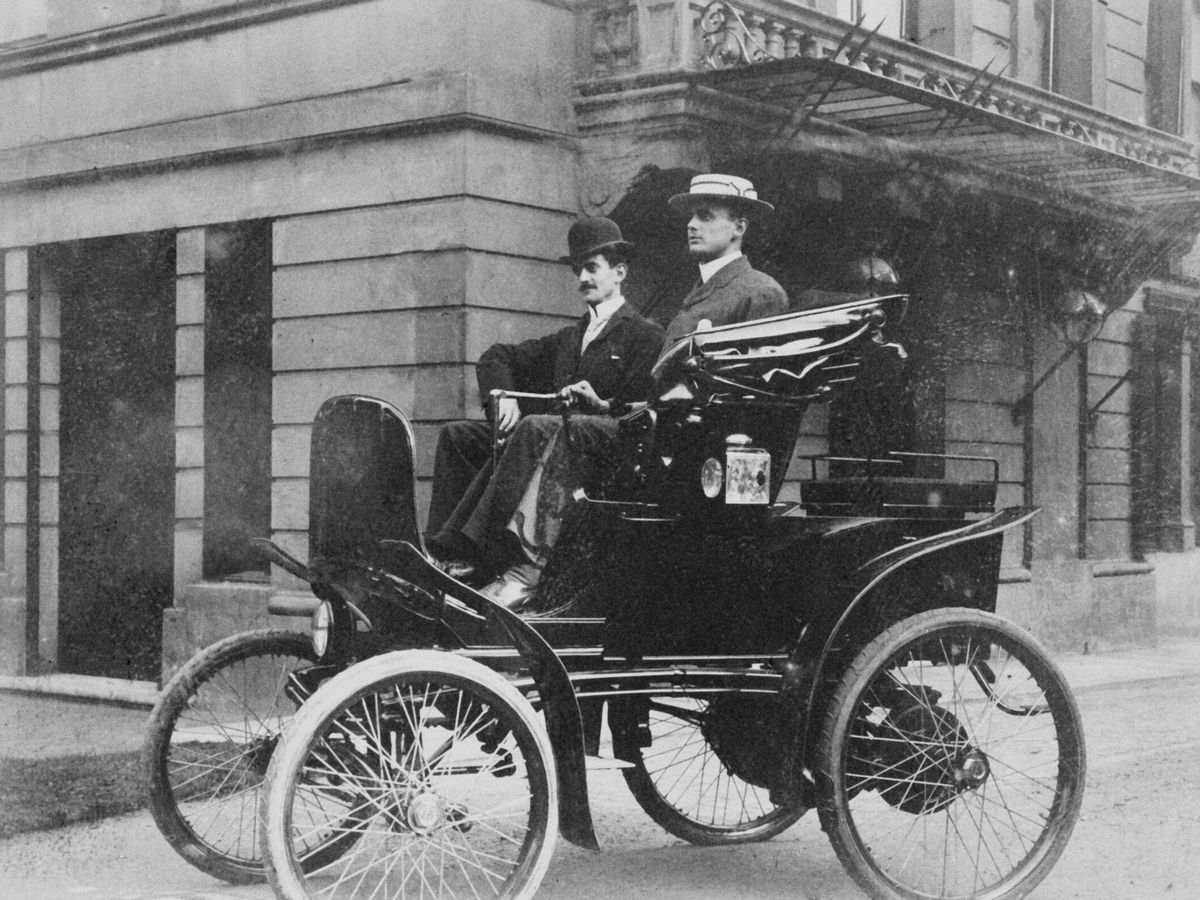 Foto: A principios del siglo XX, Rolls-Royce se debatía entre motores térmicos o eléctricos.