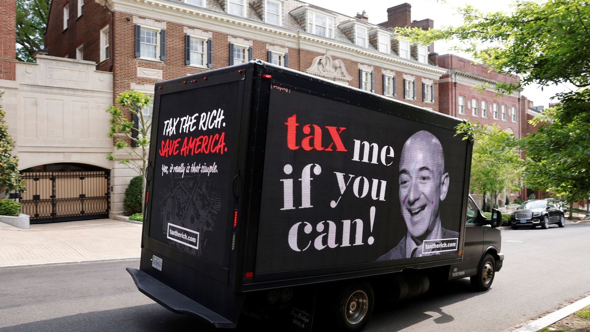Biden quiere subir los impuestos a los ricos. ¿Está el 'American Dream' por la labor?