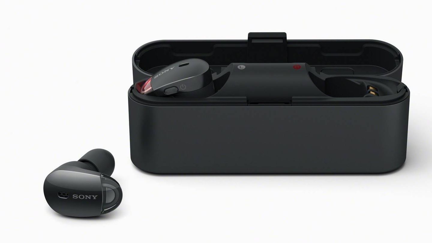 Vista de los auriculares inalámbricos con cancelación de ruido de Sony. (EC)