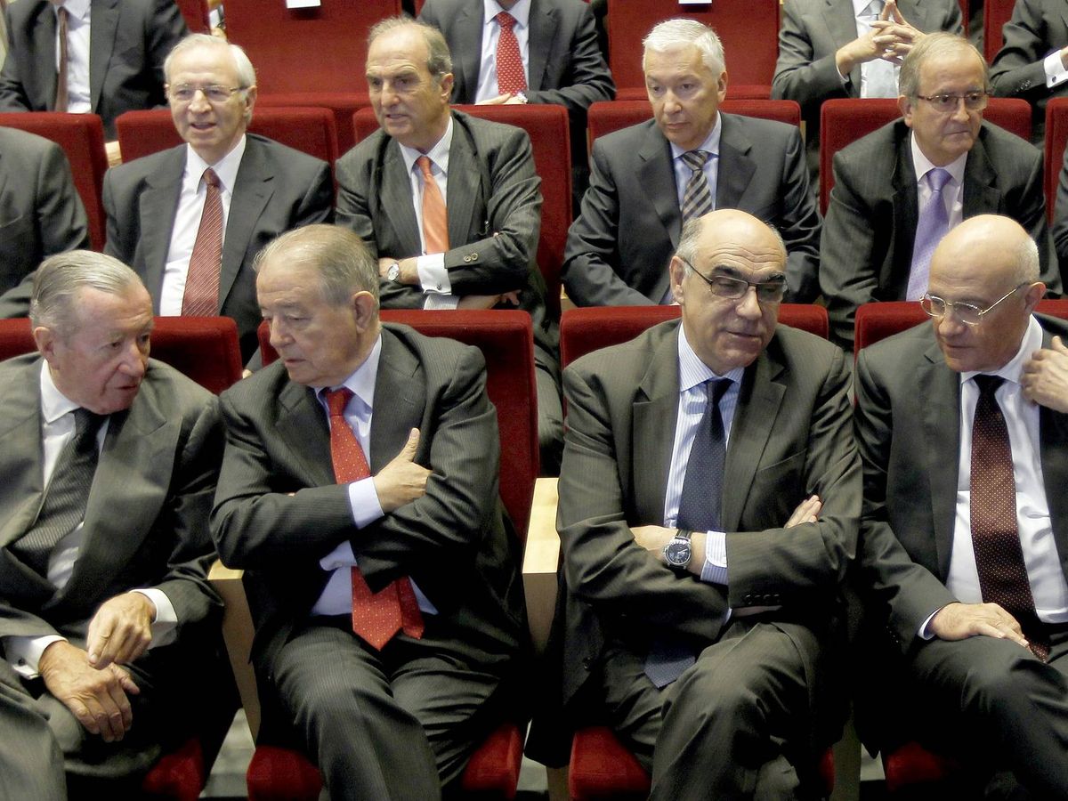 Foto: Empresarios catalanes en un encuentro con el presidente de la Generalitat, Artur Mas, en abril de 2011 en Barcelona (EFE)