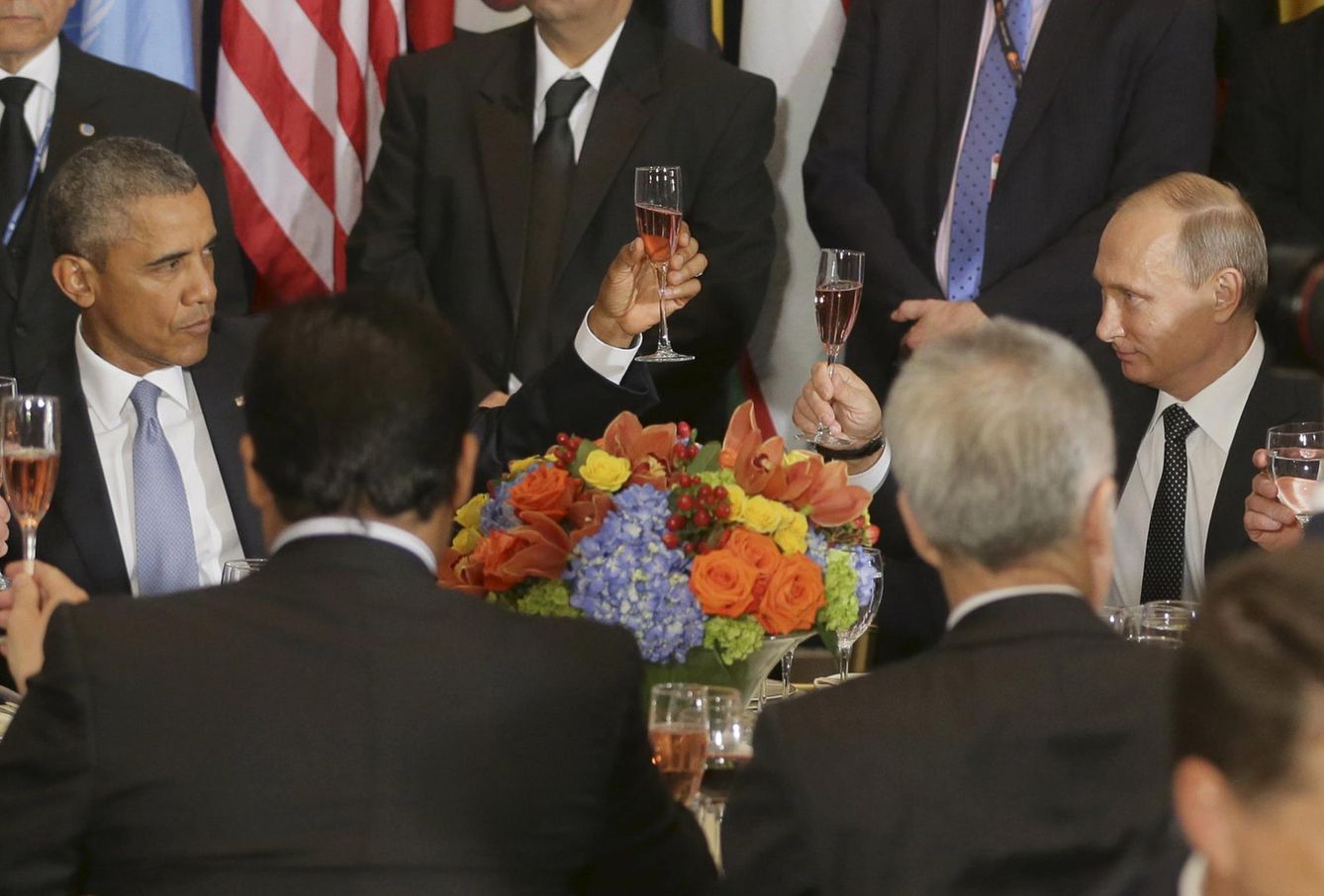 Vladimir Putin y Barack Obama durante un almuerzo en la Asamblea General de la ONU, en Nueva York. (Reuters)