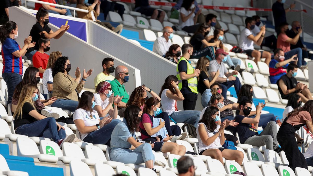 El Gobierno pone fin a las restricciones de público en los estadios de fútbol y baloncesto