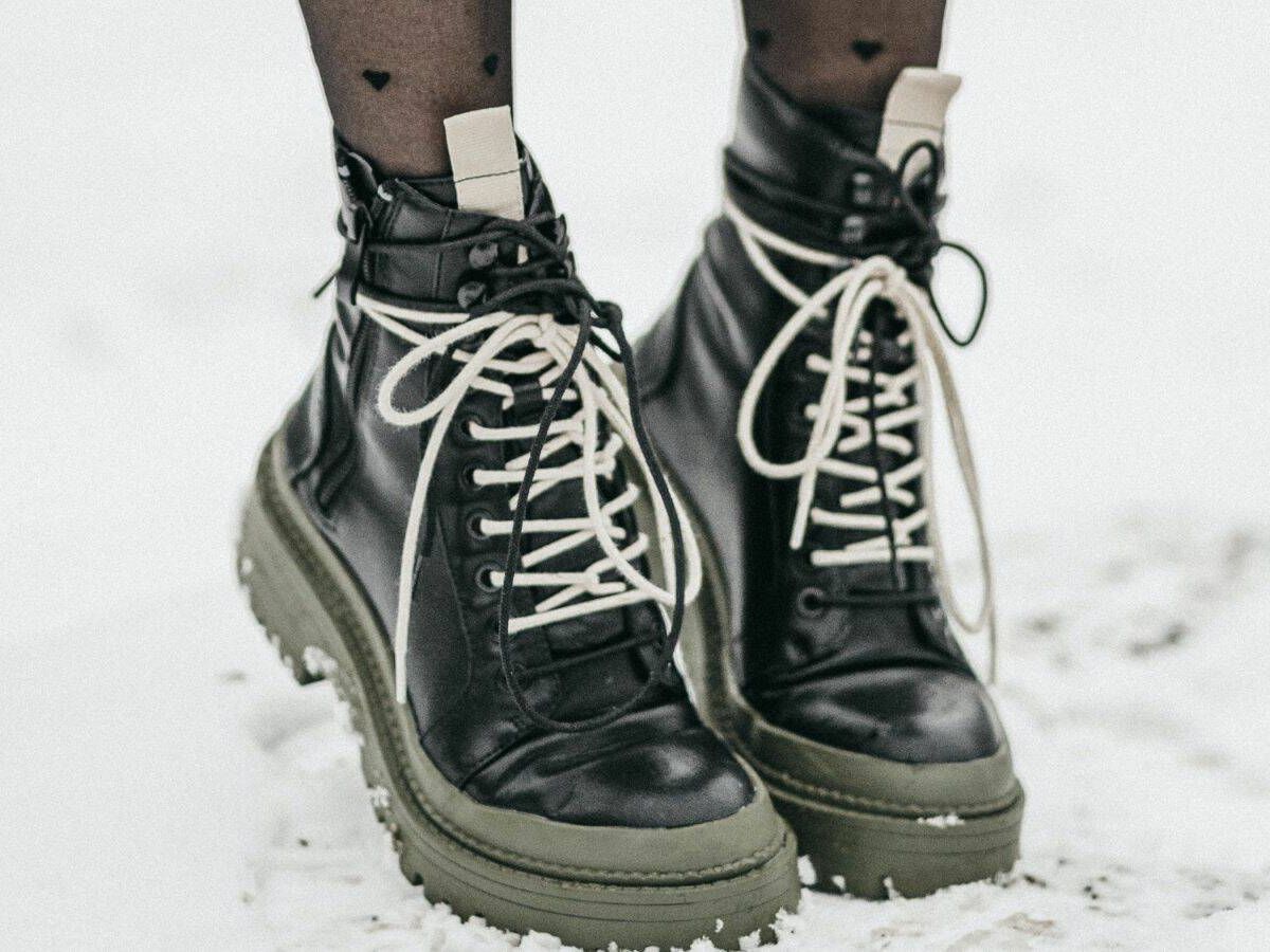 Foto: Estas son las botas de apreski que le vas a ver a las influencers en Instagram (Pexels)